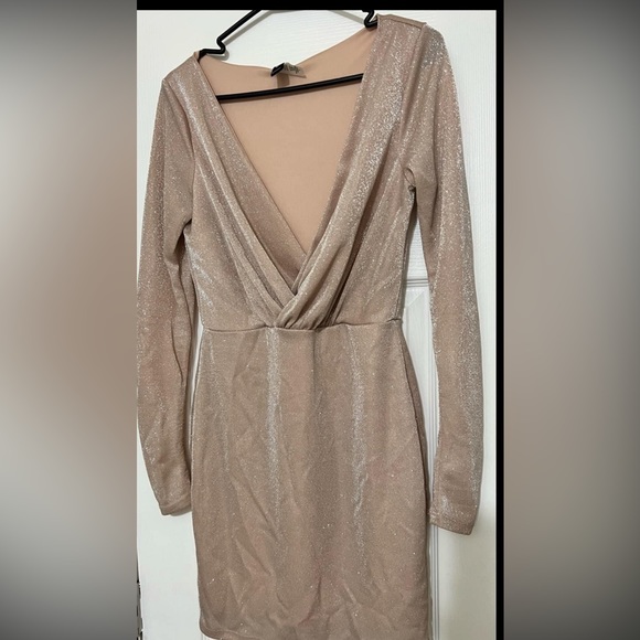 Windsor Dresses & Skirts - Sparkling Windsor hoco/prom dress